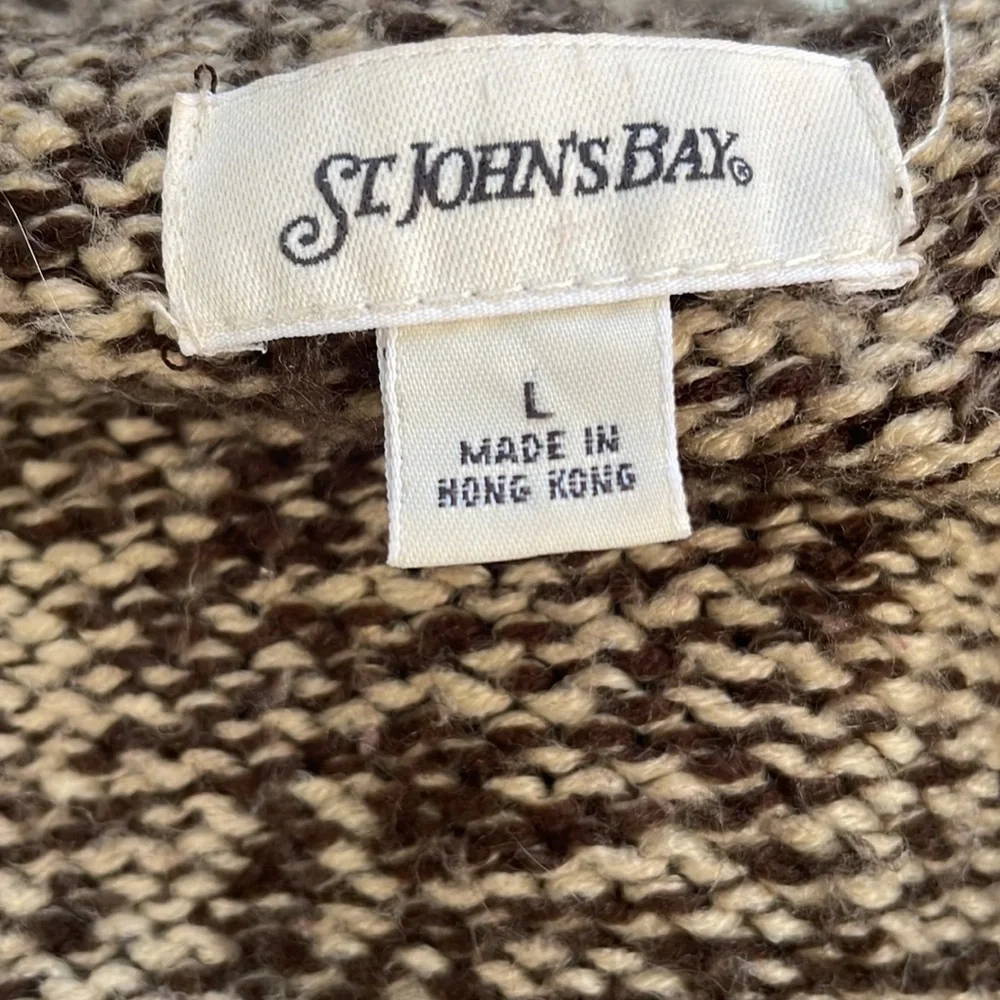 Cardigan - Picture 2 of 3